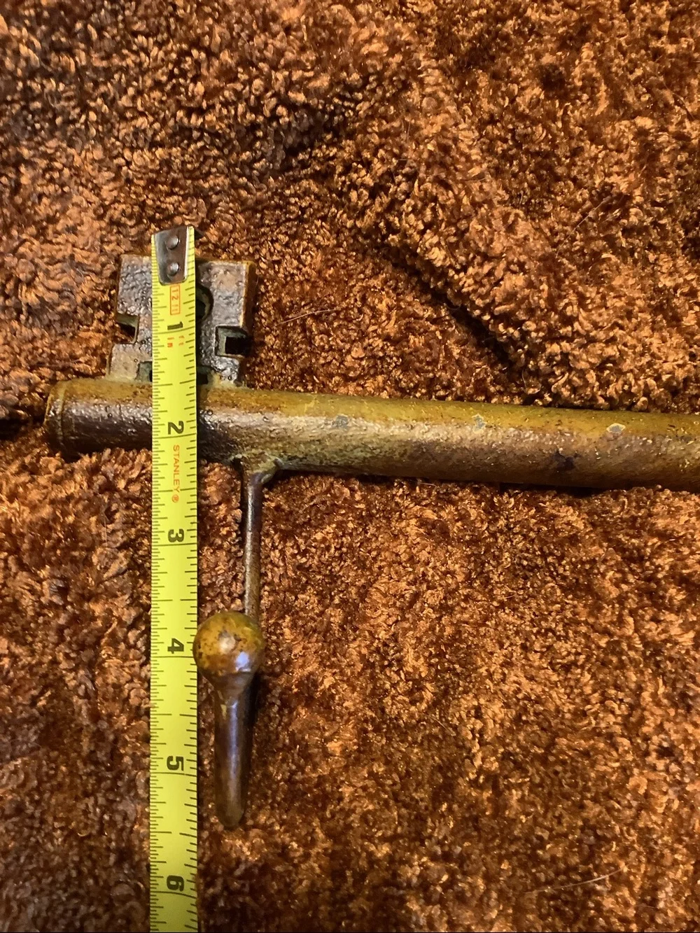Vintage skeleton key cast iron wall holder